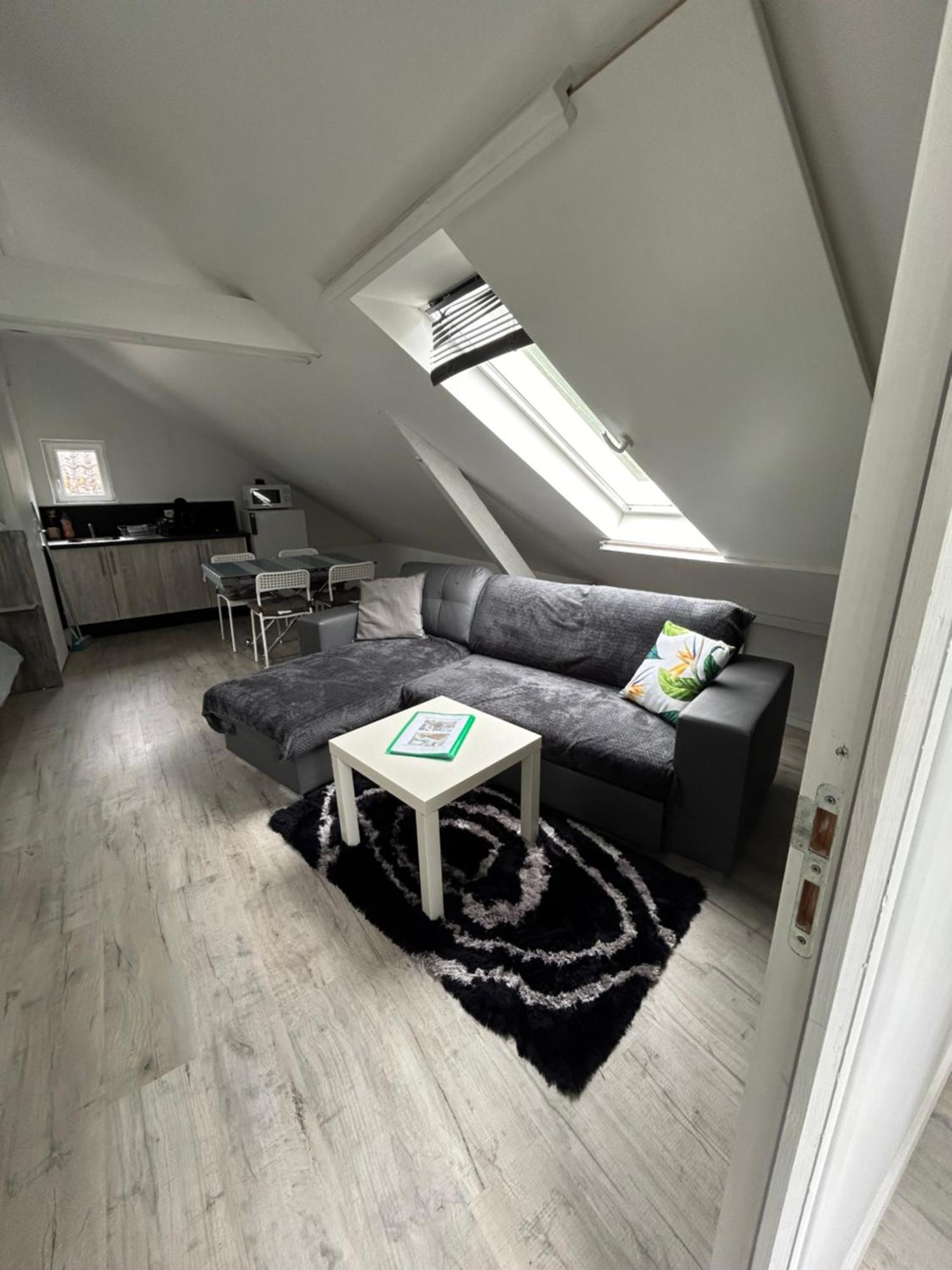 Loft And Spa Les Preaux Exterior foto